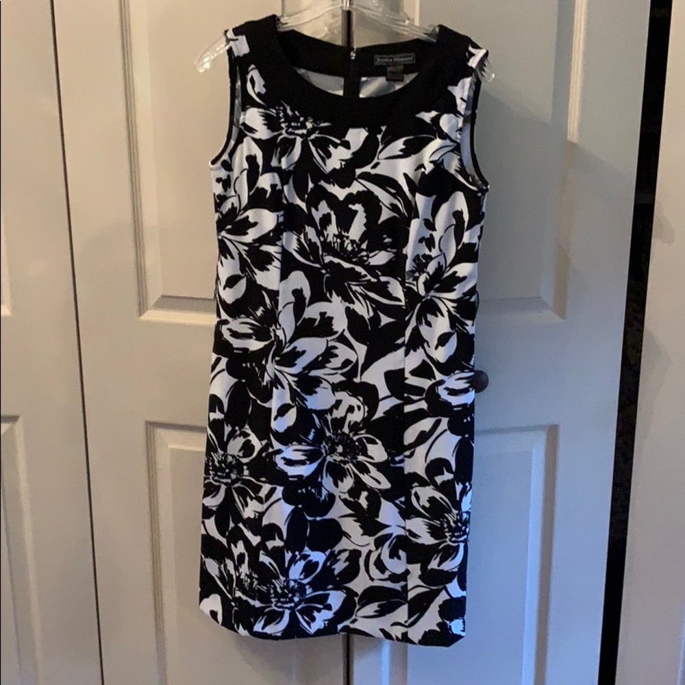 Jessica Howard black and white dress